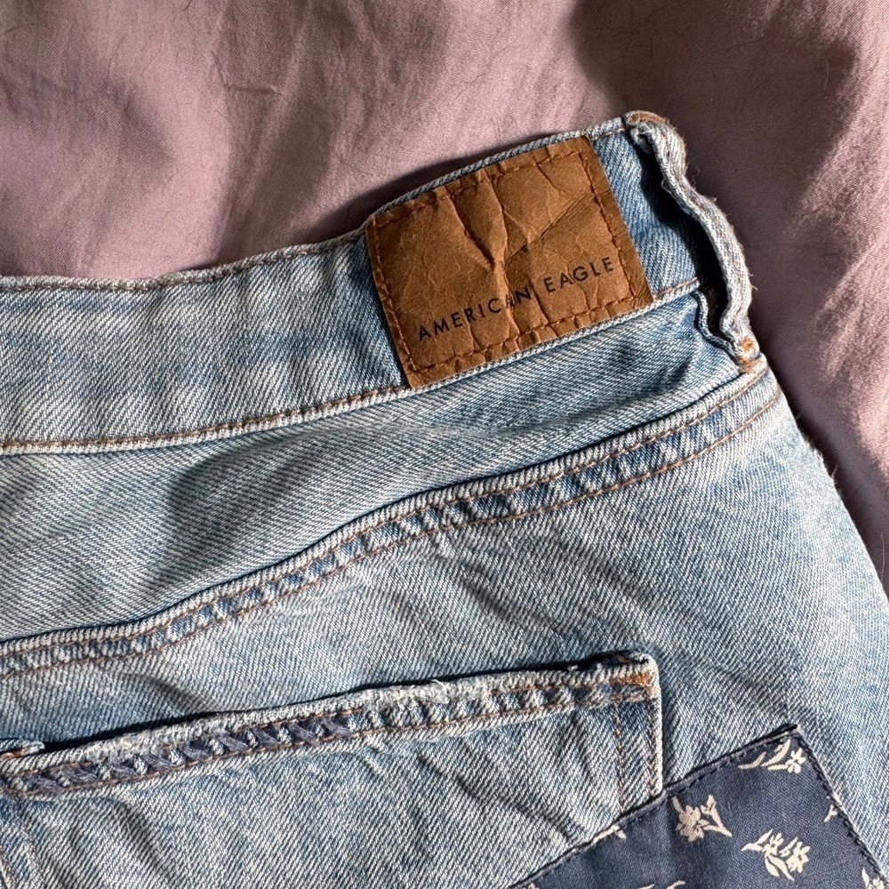 4/$25 American Eagle Outfitters Women's Blue Patchwork Denim Shorts - Picture 7 of 9